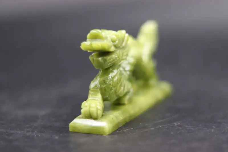 Дракон Власти, нефрит, 11 см