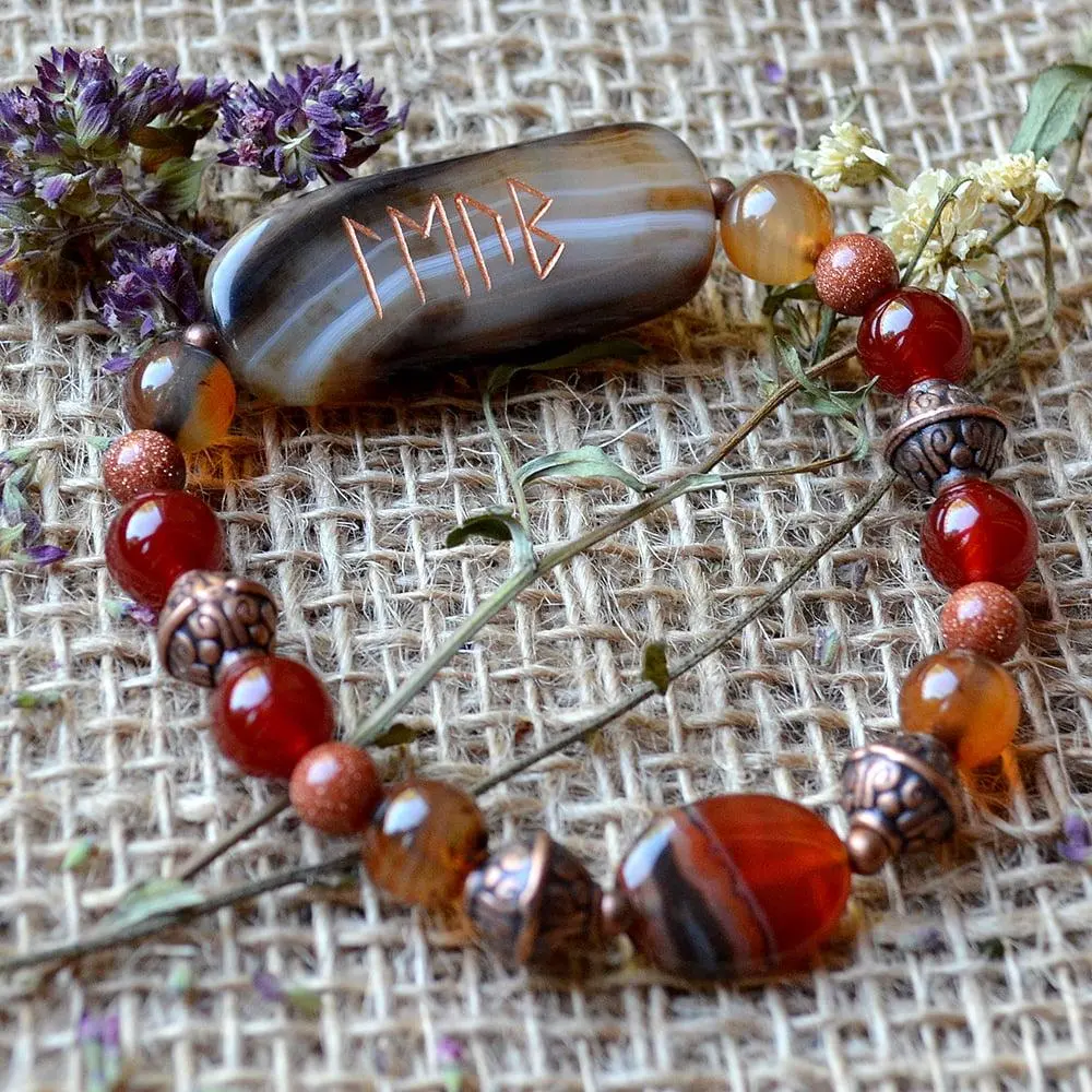 Рунический браслет "Любовь"