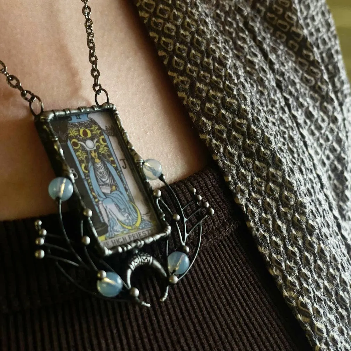 Таро-кулон "Верховная Жрица"