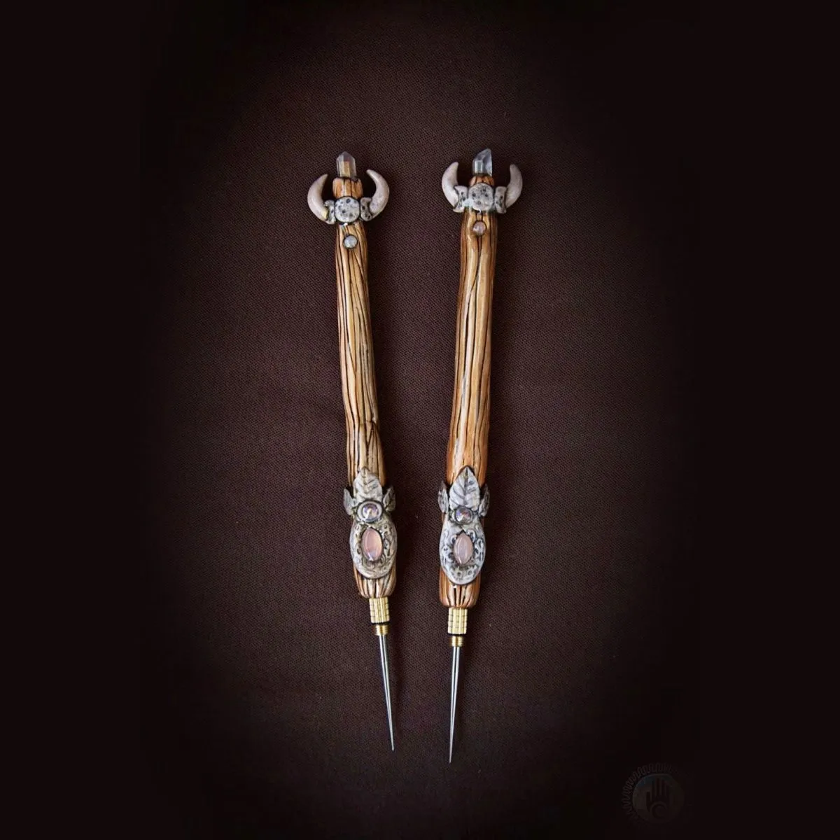 Ритуальное шило "Геката", беломорит, агат, кварц