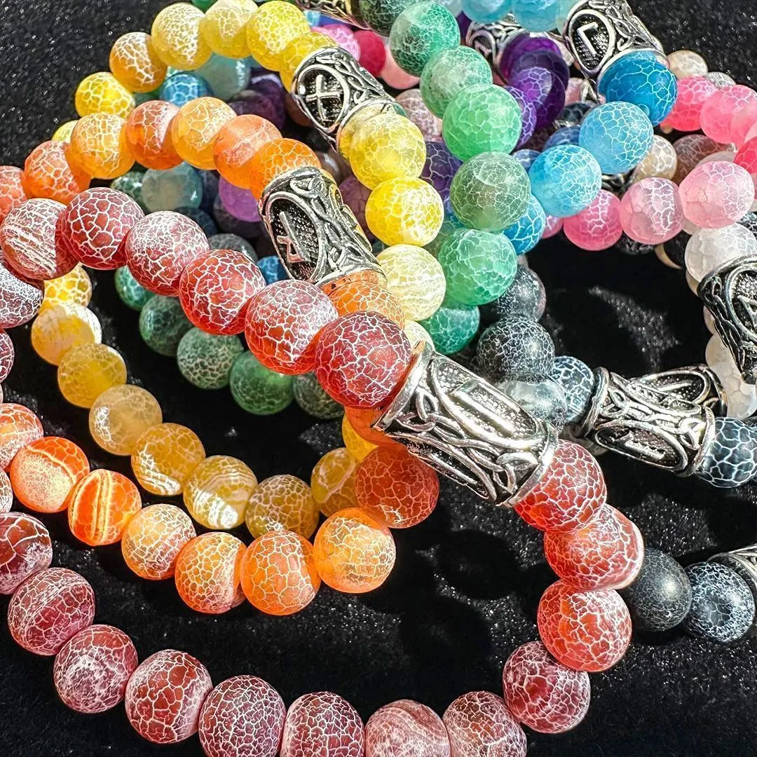 Браслет-талисман с руной Феху "Щедрость судьбы" из зеленого агата