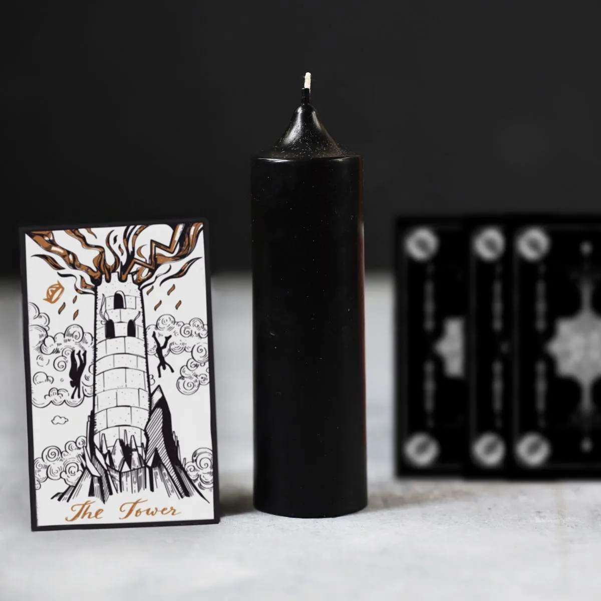 Свеча Таро "Башня"