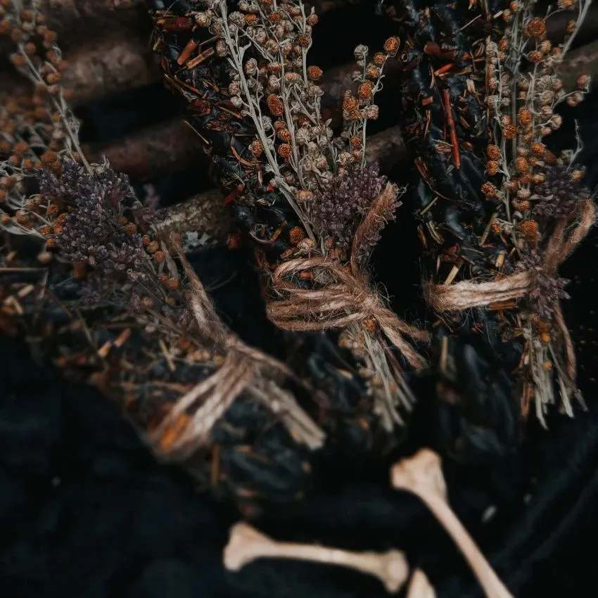 Свеча "Врата Нави"