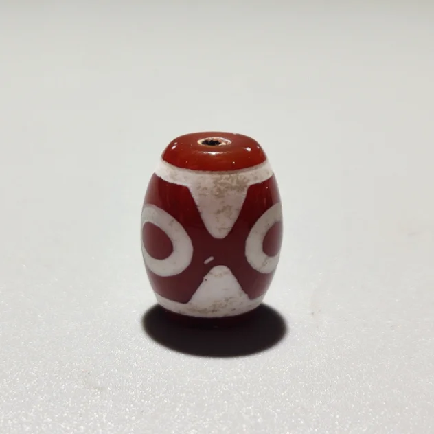 Бусина Дзи 3 глаза "Разум, душа и тело" со шнурком, красная