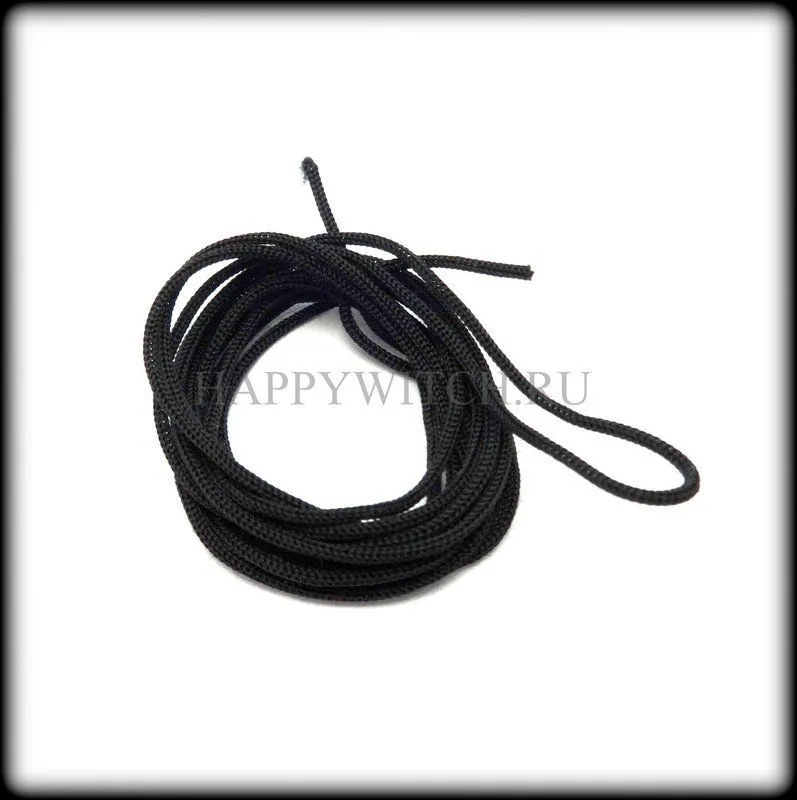 Цветной шнурок для подвески