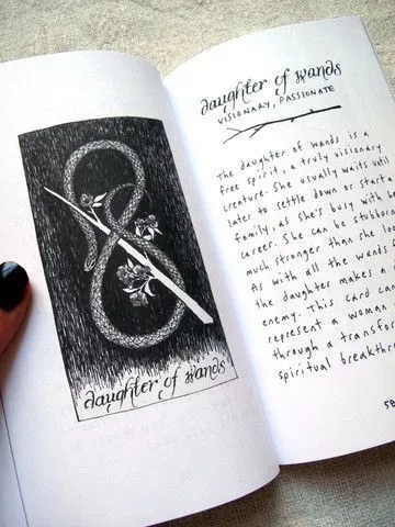 The Wild Unknown Tarot Guidebook (руководство по колоде)