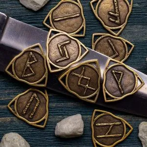 Набор скандинавских рун-амулетов