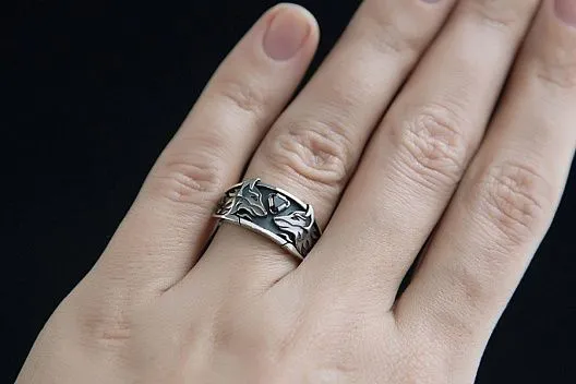 Серебряное кольцо "Лисы" с гранатом